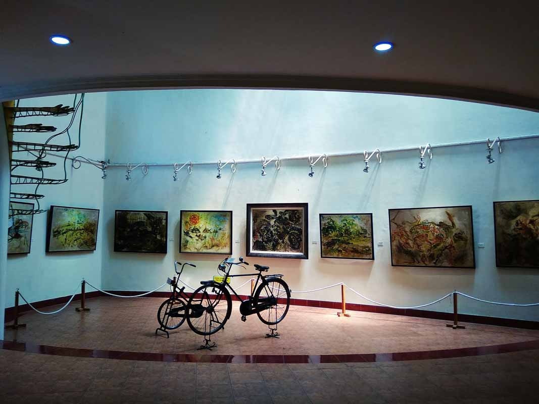 Galeri 3 menyimpan koleksi karya lukis milik istri dan anak Affandi